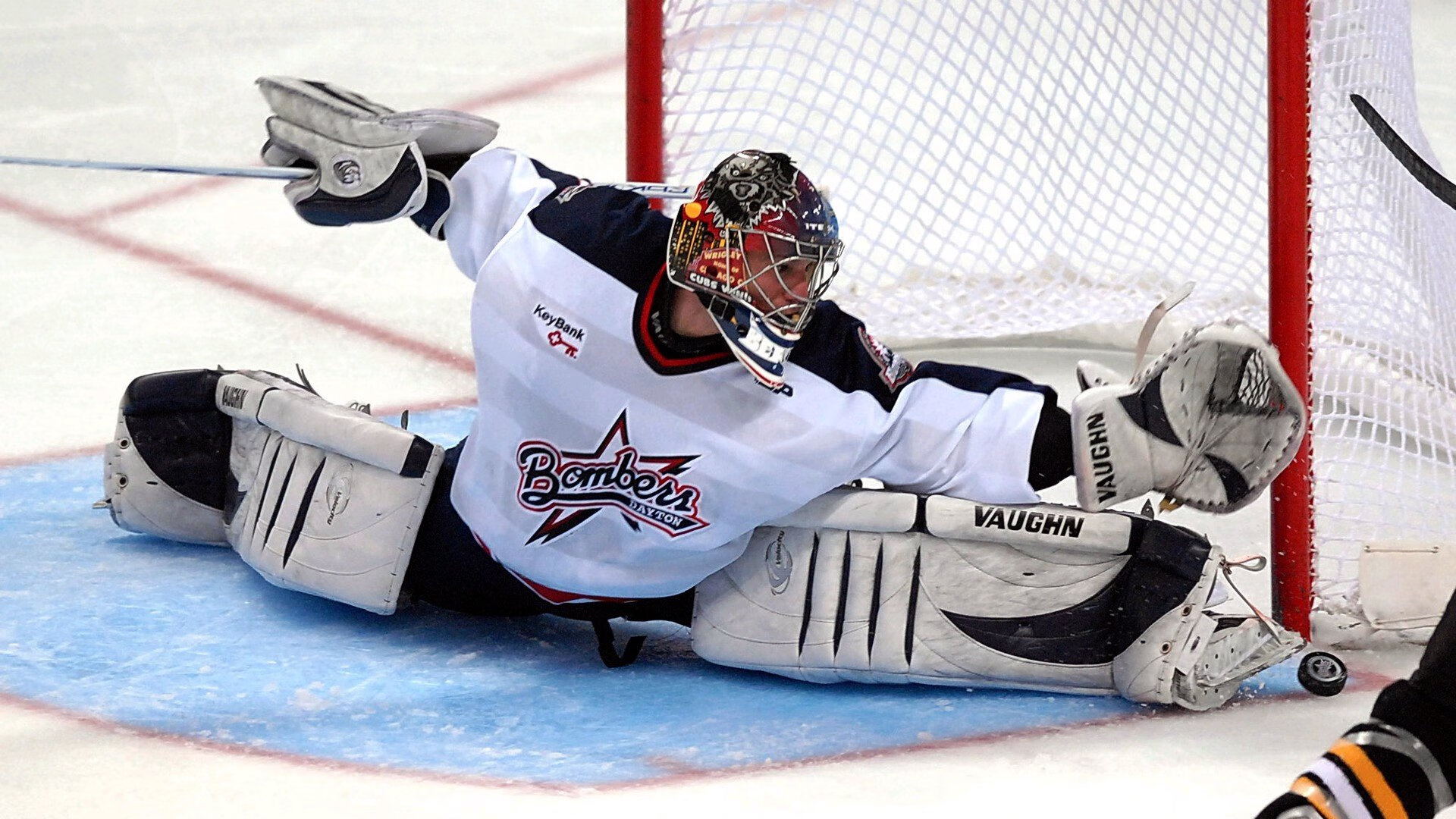 COSPLAY游泳日 泳帽与泳镜也有角色设定